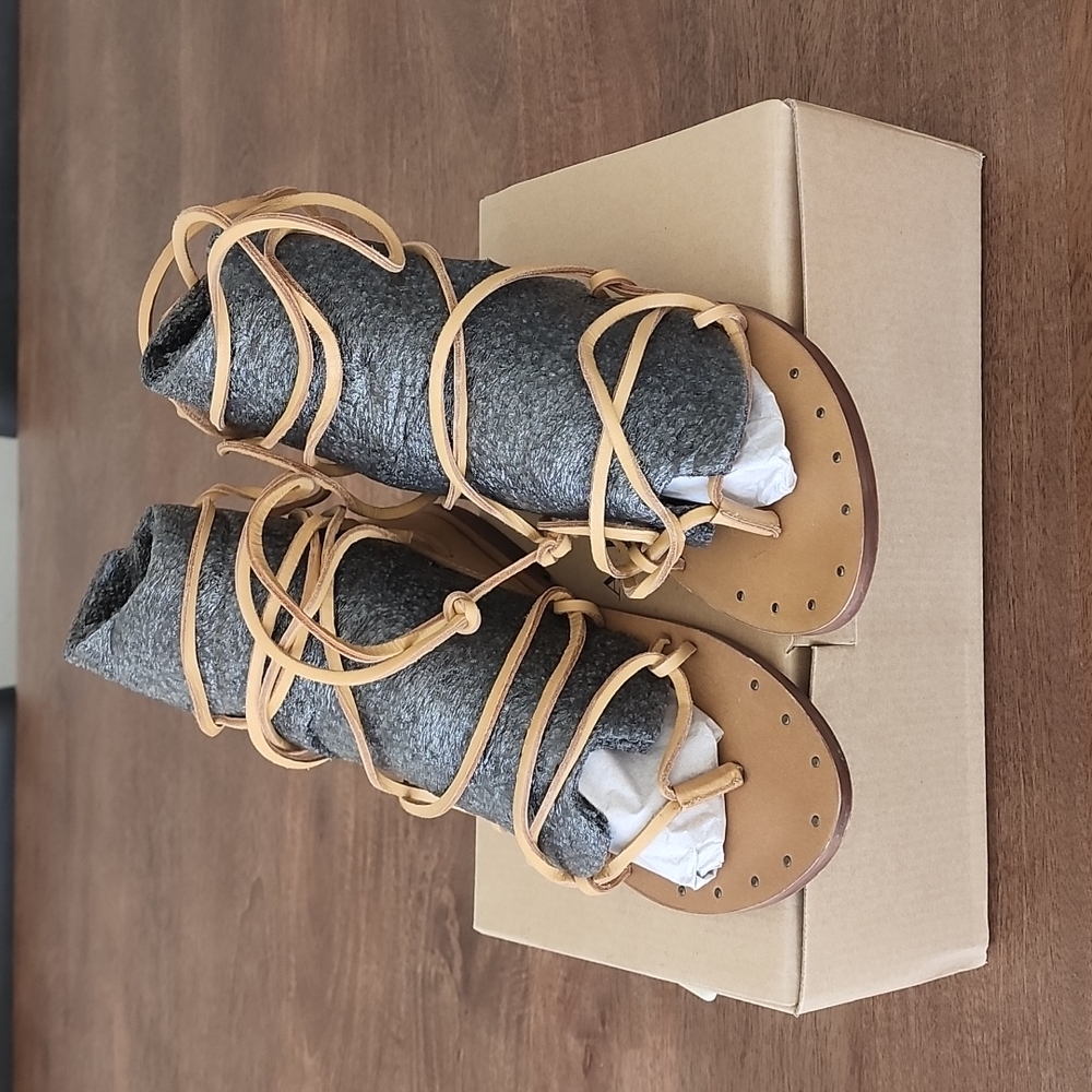 Zara Gladiator Flat 6 1/2